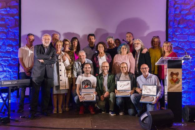 Participantes del Garnacha 2019 aficionado, en la ceremonia de clausura celebrada en Muga