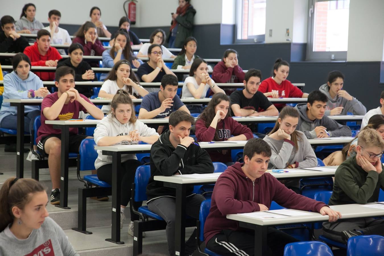 Fotos: Comienza la EBAU en Logroño