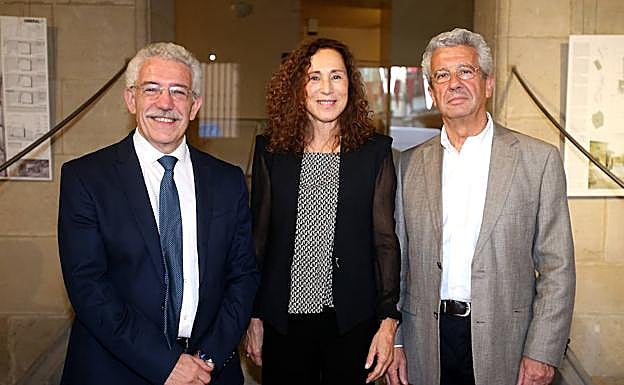 Luis Vega Catalán, Blanca Lleó y Ricardo Miralles. 
