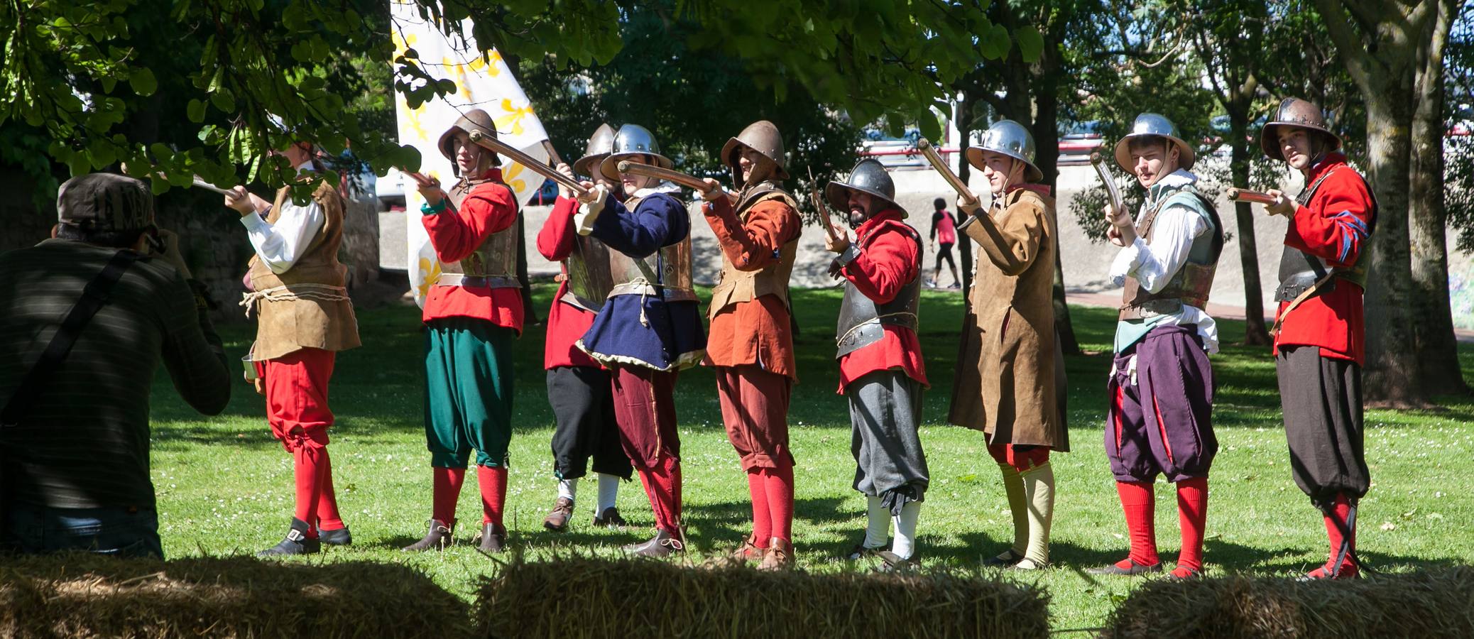 Fotos: Recreación del campamento francés en el parque del Ebro