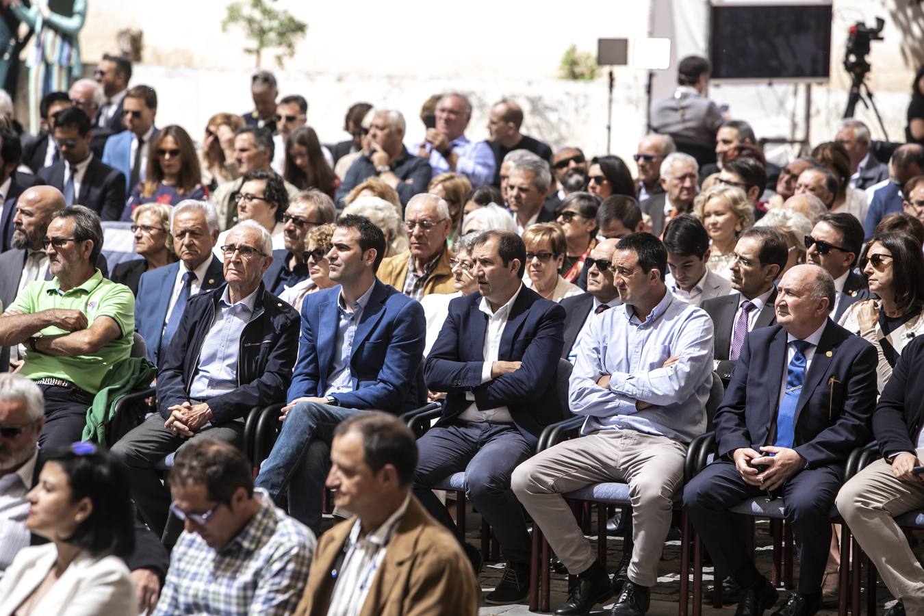 San Millán de la Cogolla ha acogido la celebración institucional del 9 de junio con la entrega de las Medallas de La Rioja, el Galardón de las Artes y las distinciones de Riojanos Ilustres 