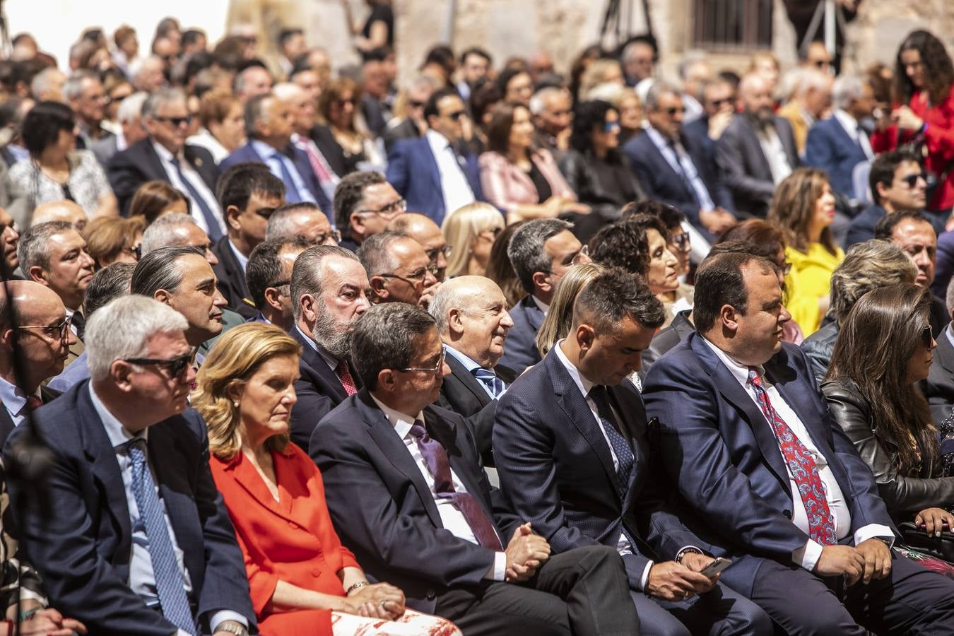 San Millán de la Cogolla ha acogido la celebración institucional del 9 de junio con la entrega de las Medallas de La Rioja, el Galardón de las Artes y las distinciones de Riojanos Ilustres 