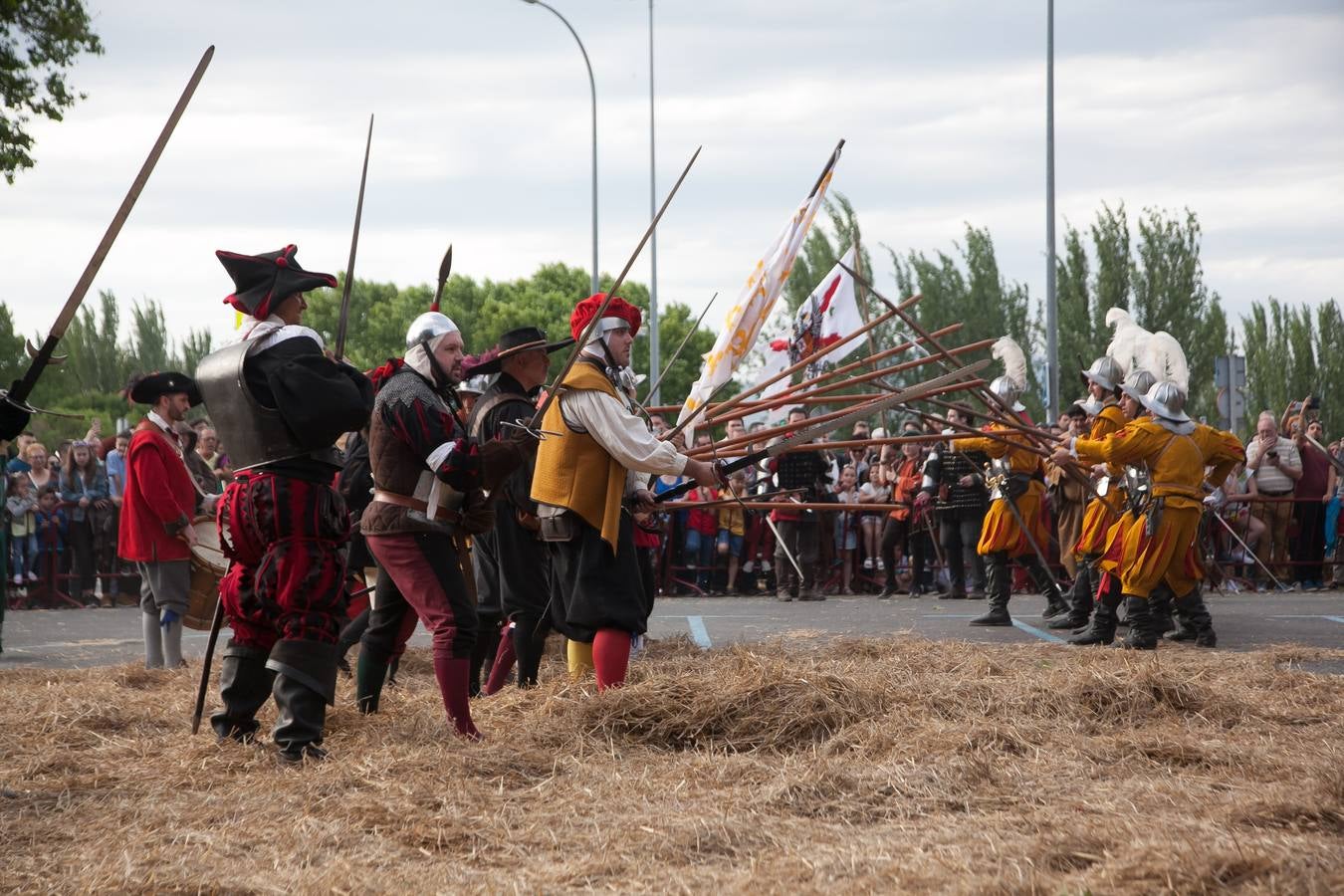 Fotos: Recreación del asedio, segundo acto