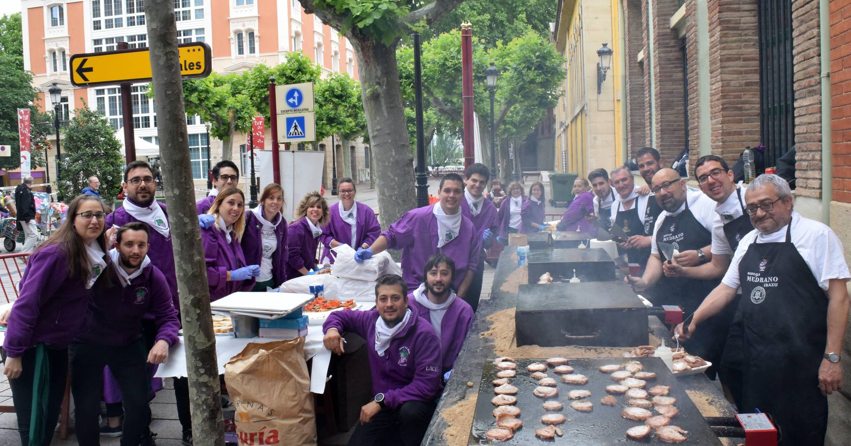 Fotos: Degustación de embuchados a cargo de la Peña La Uva