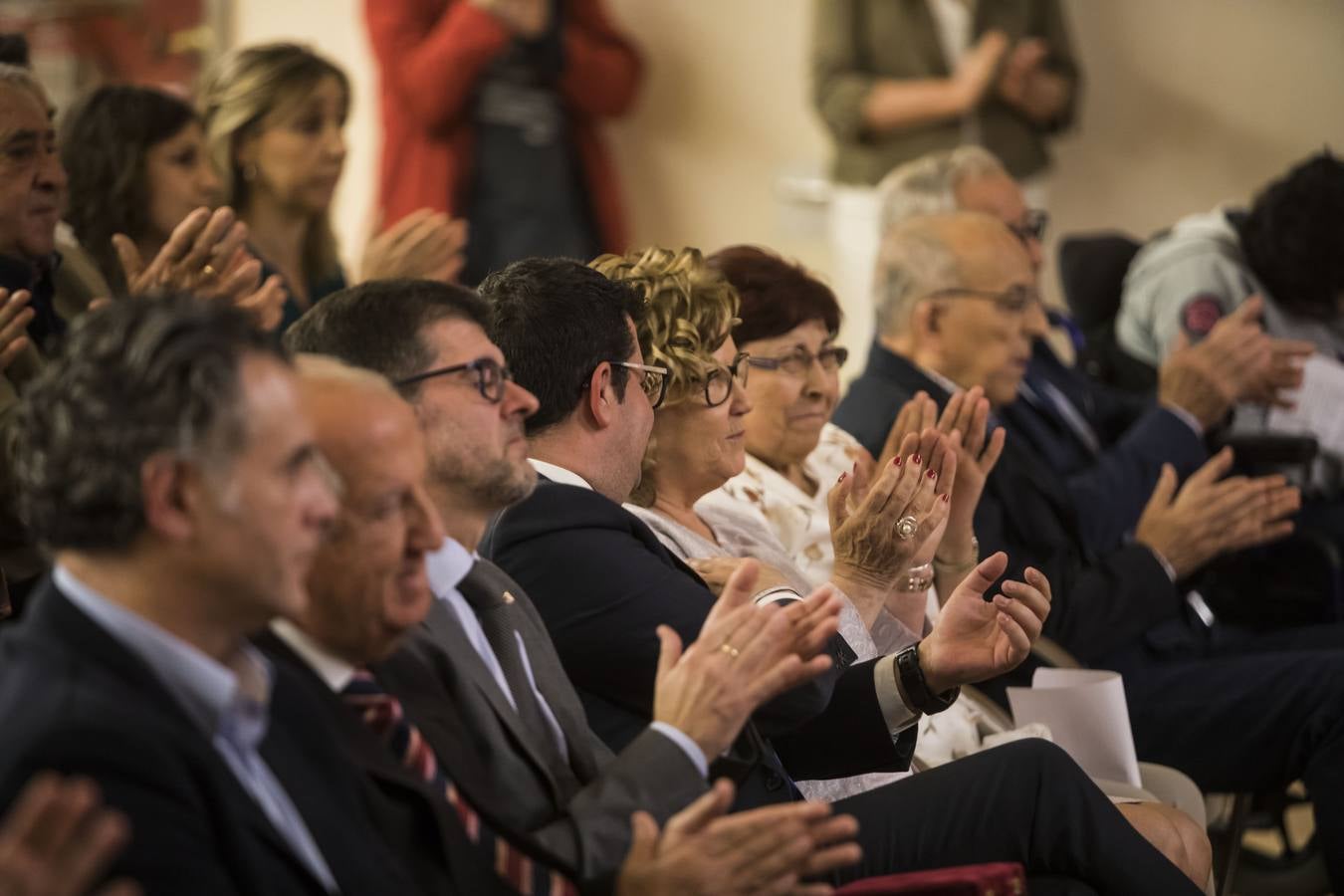 Acto de entrega de la Insignias de San Bernabé, en esta ocasión, al periodista Fernando Lázaro; la presidenta del CERMI, Manoli Muro; el médico Joaquín Yangüela; y la voluntaria María Jesús Romero