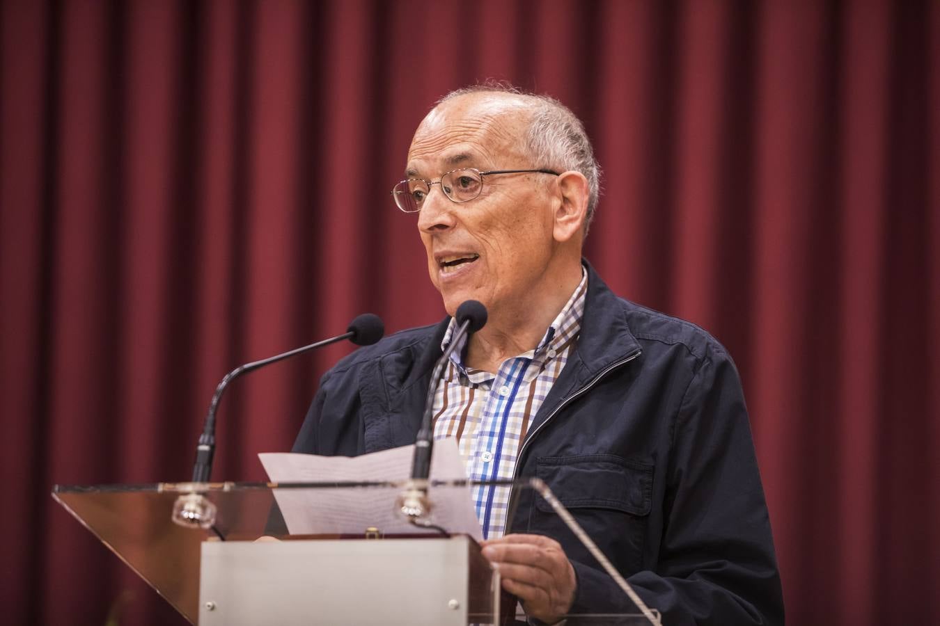 Acto de entrega de la Insignias de San Bernabé, en esta ocasión, al periodista Fernando Lázaro; la presidenta del CERMI, Manoli Muro; el médico Joaquín Yangüela; y la voluntaria María Jesús Romero