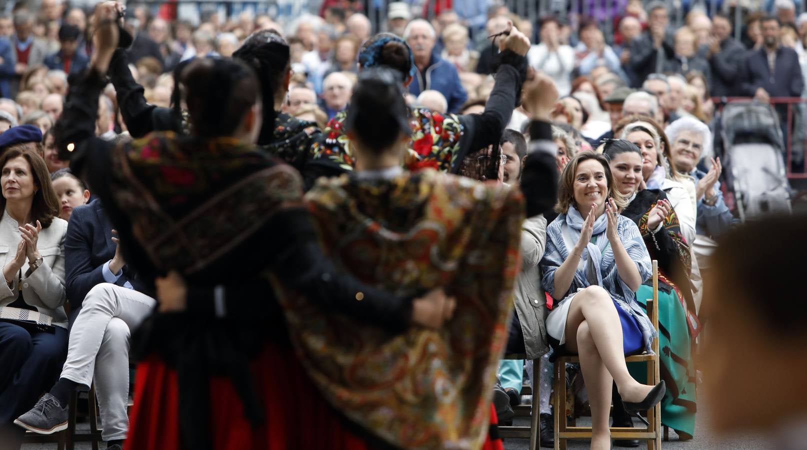 Fotos: Tradicional ofrenda de flores en El Revellín