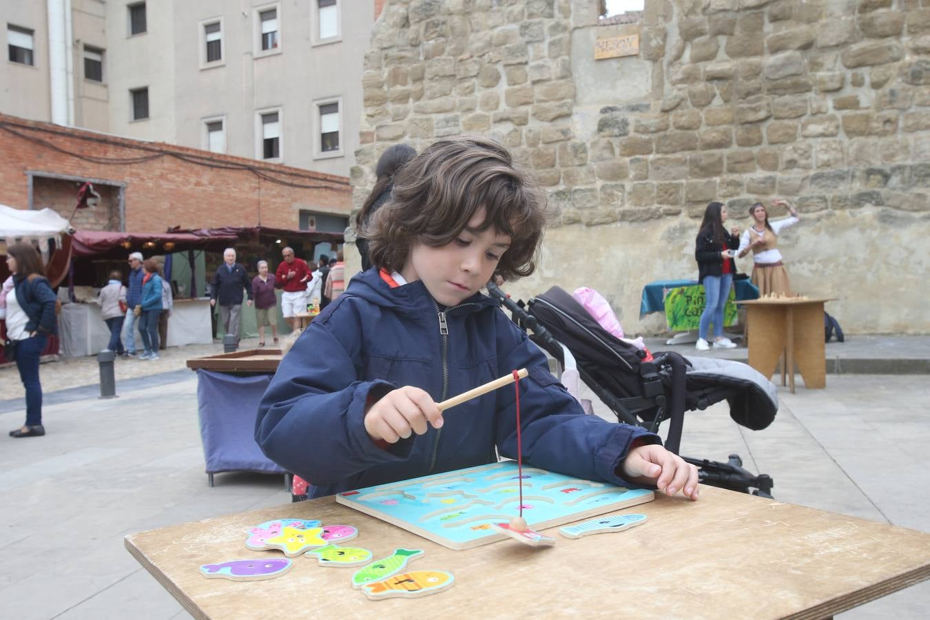 Fotos: Juegos tradicionales en la plaza de Santiago