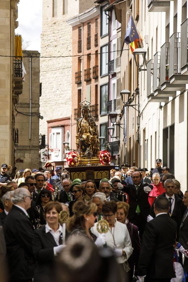 Fotos: Los banderazos y la procesión de San Bernabé