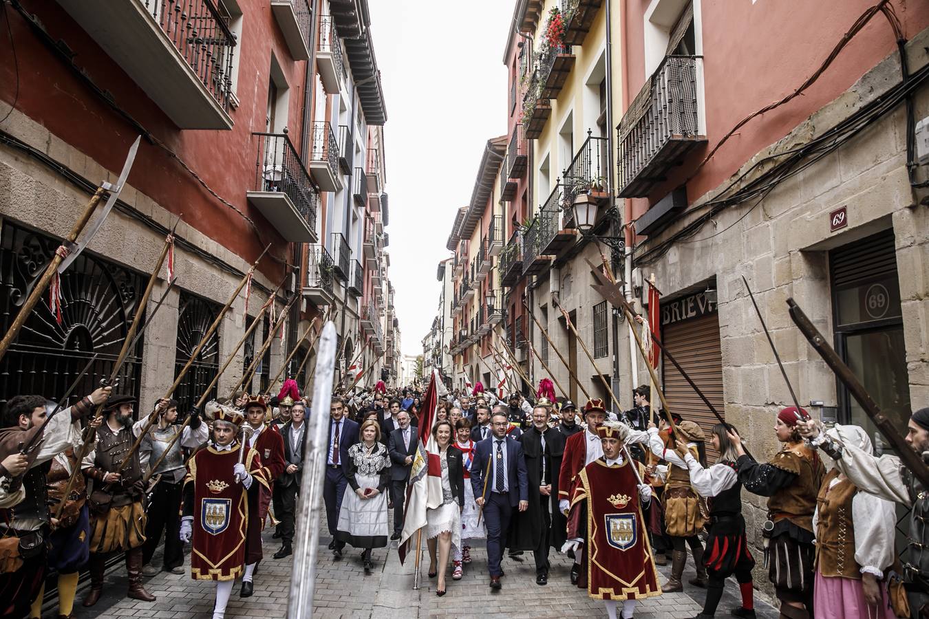 Fotos: Los banderazos y la procesión de San Bernabé