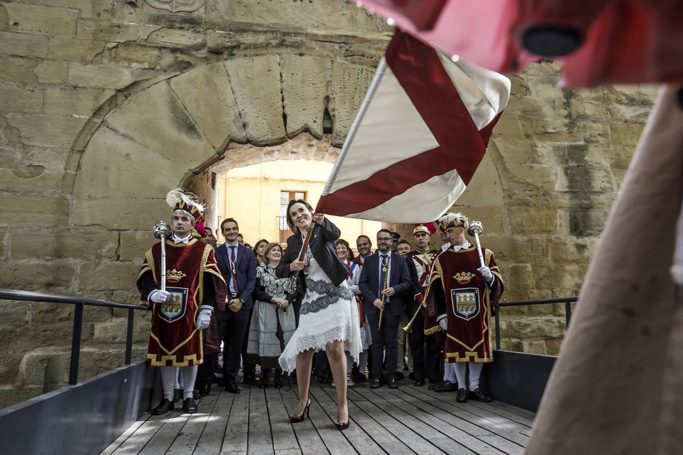 Fotos: Los banderazos y la procesión de San Bernabé