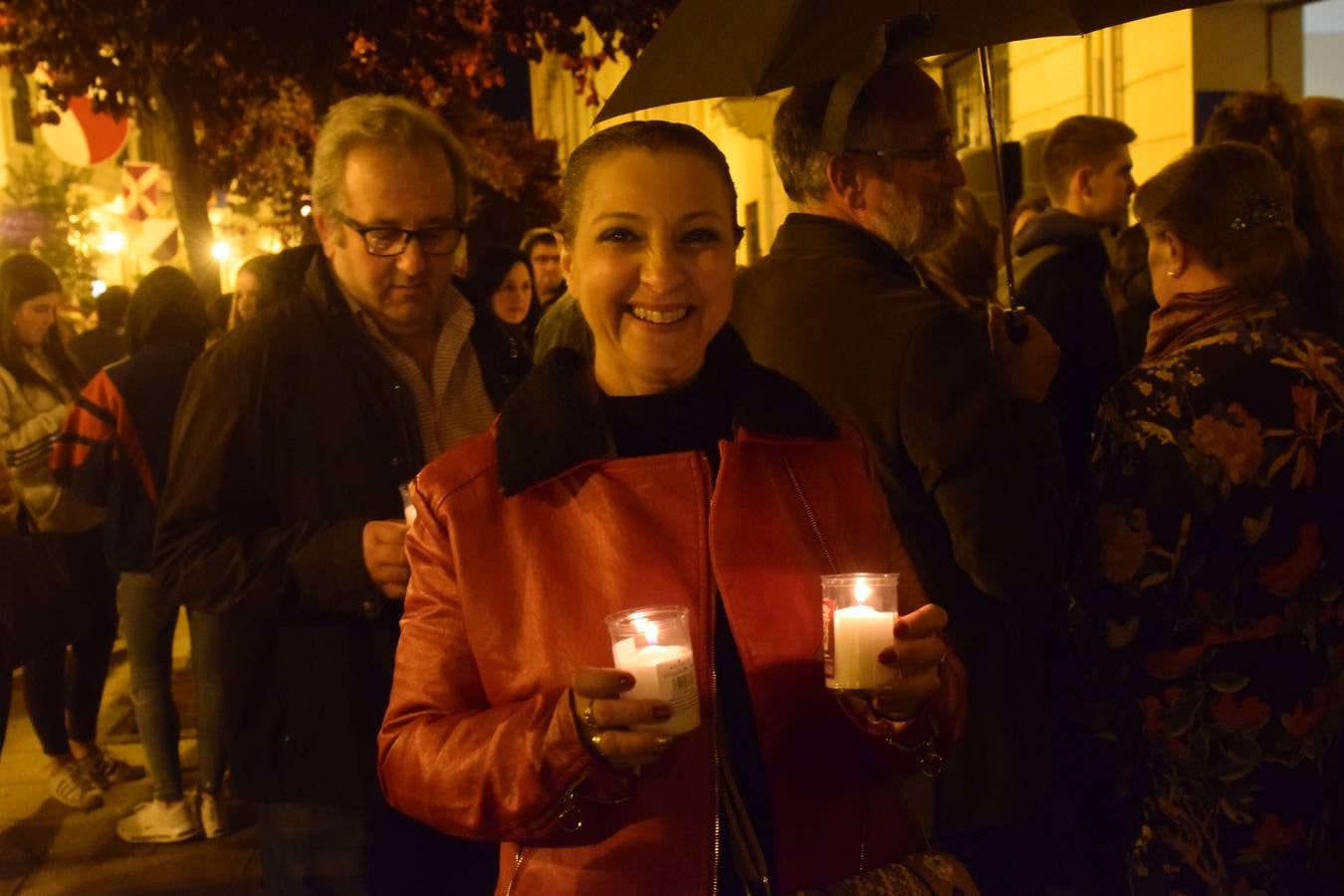 La Cofradía de San Bernabé celebró el encendido de luminarias en cumplimento del Voto de San Bernabé.