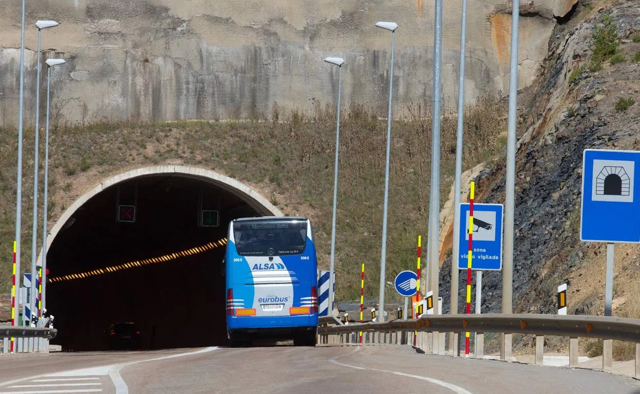 Túnel de Piqueras, en la N-111.