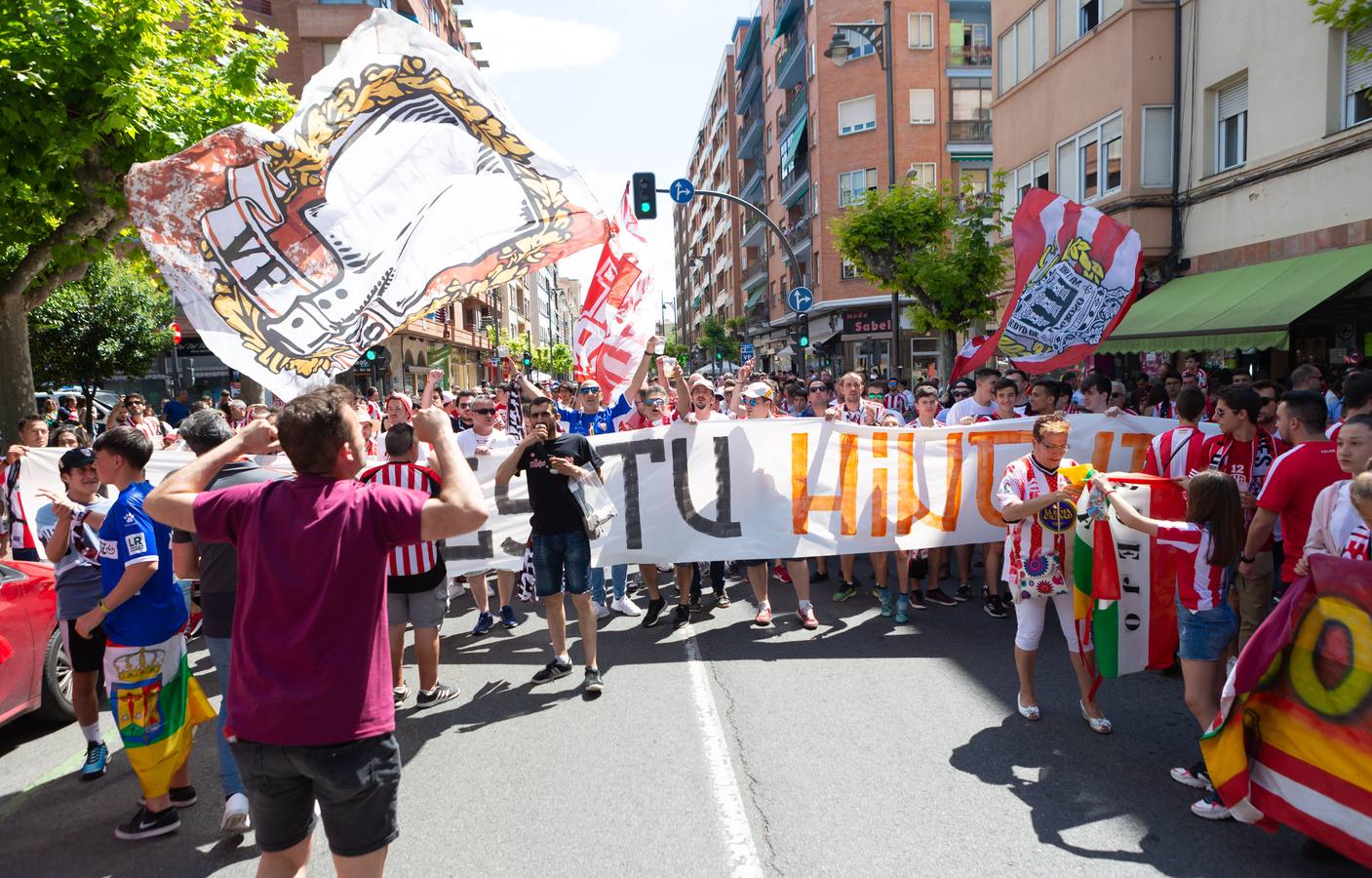 Fotos: Logroño arropa a la UD Logroñés hasta Las Gaunas (1)