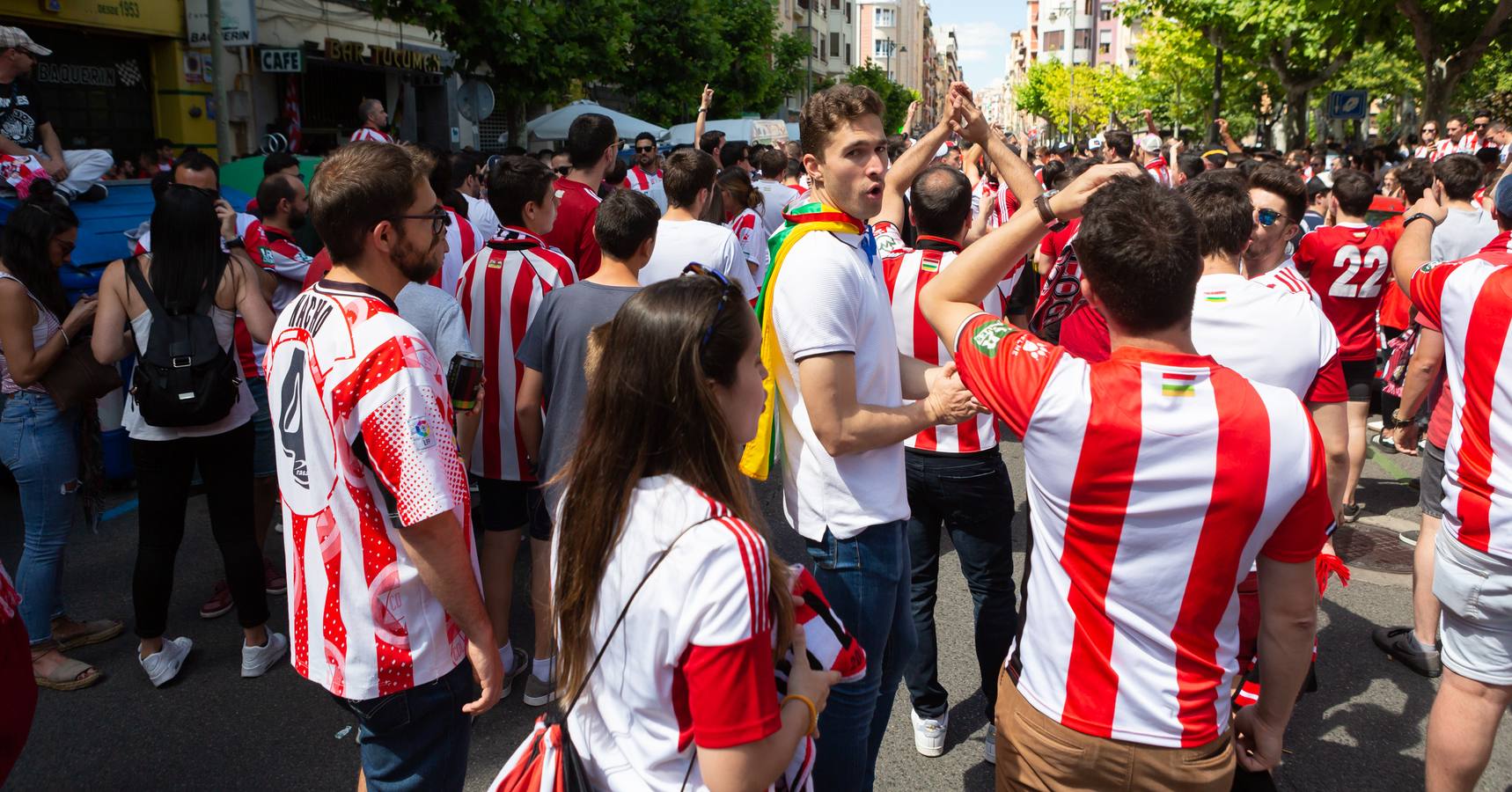 Fotos: Logroño arropa a la UD Logroñés hasta Las Gaunas (1)