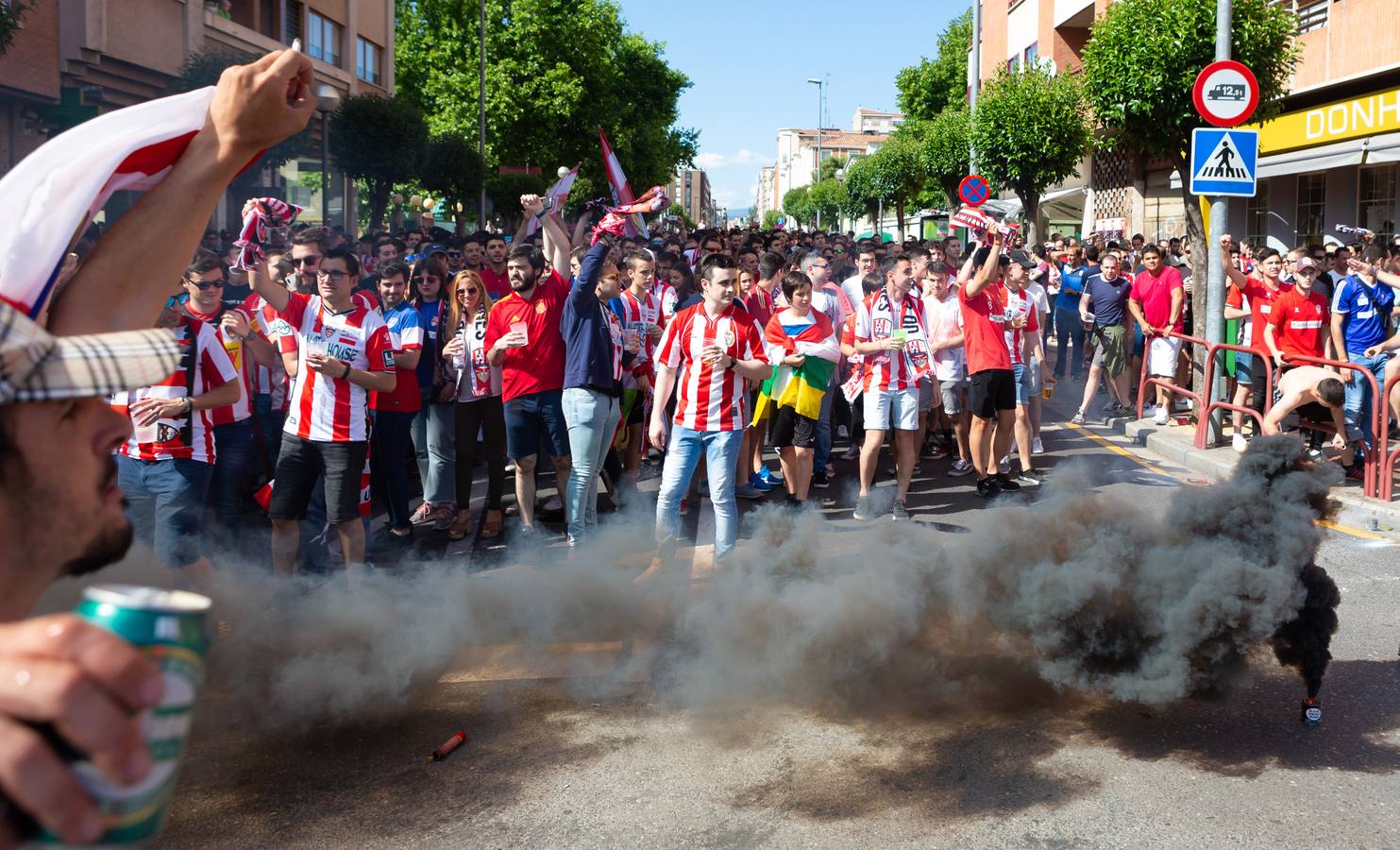 Fotos: La afición arropa a la UD Logroñés (3)