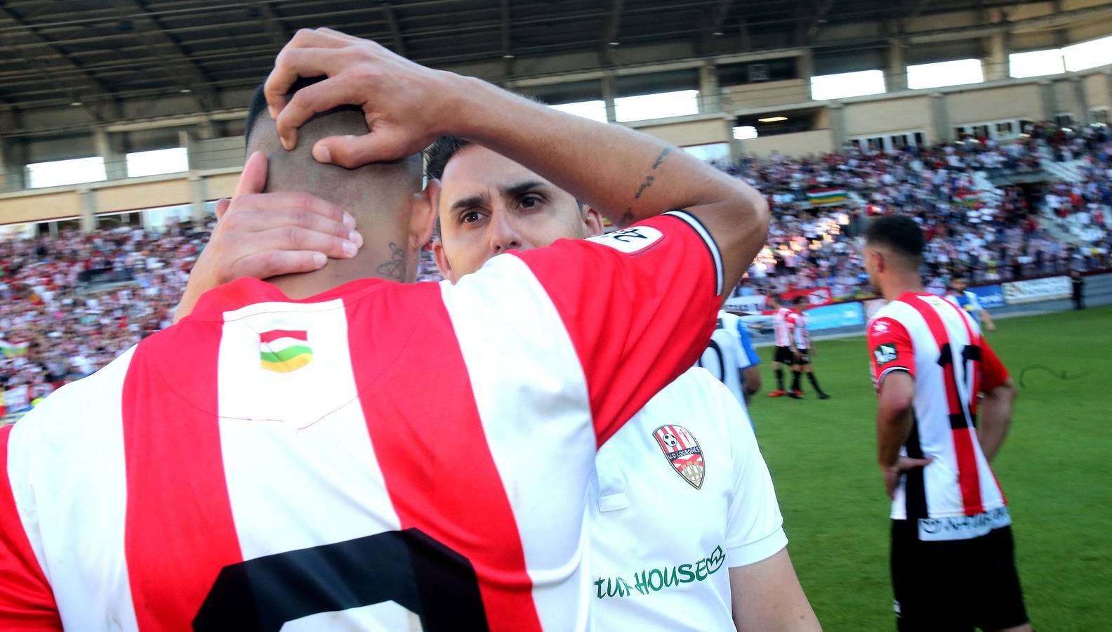 Los blanquirrojos no han pasado del empate ante el bloque alicantino y han quedado eliminados del 'play off' de ascenso a Segunda División.