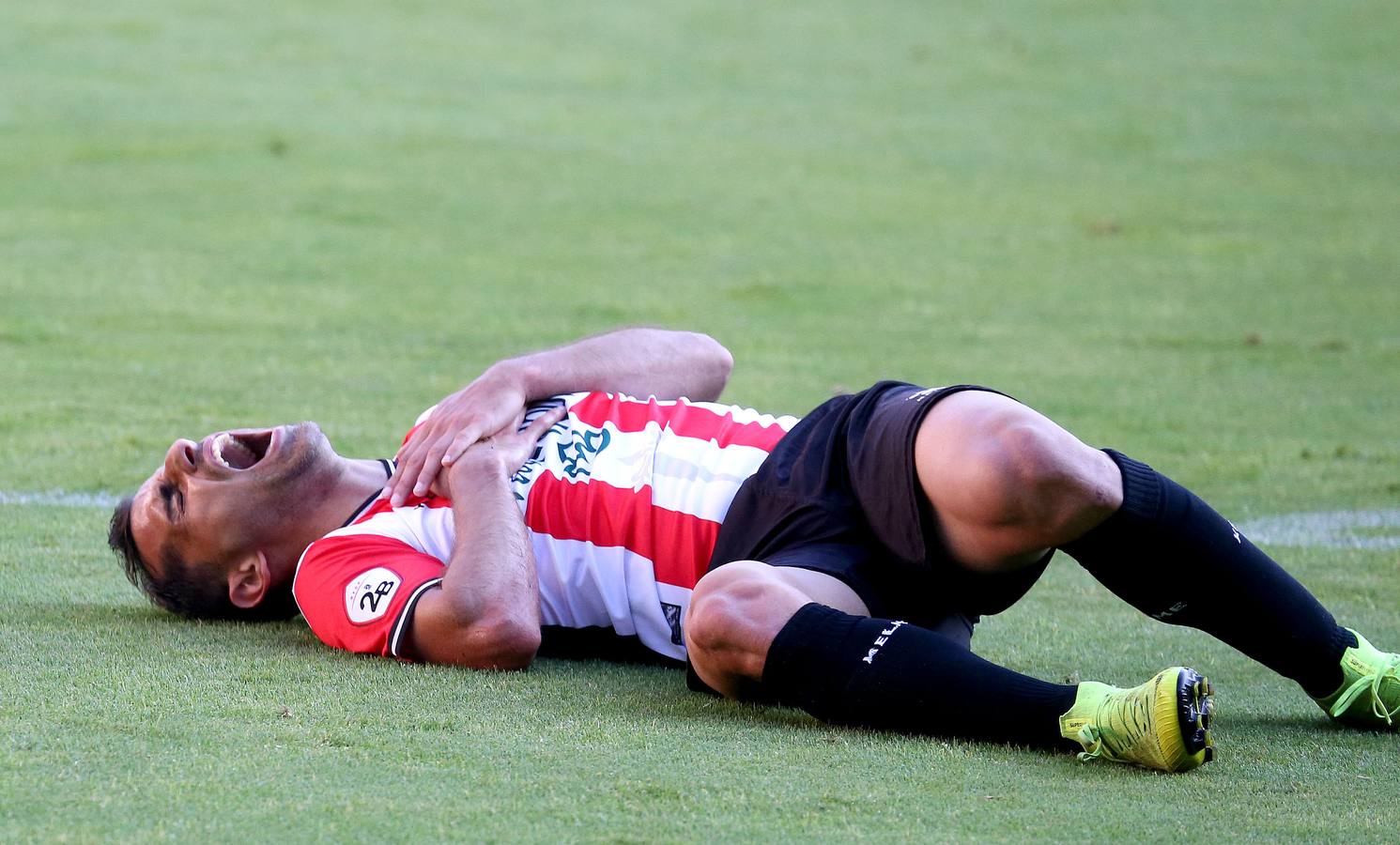 Los blanquirrojos no han pasado del empate ante el bloque alicantino y han quedado eliminados del 'play off' de ascenso a Segunda División.