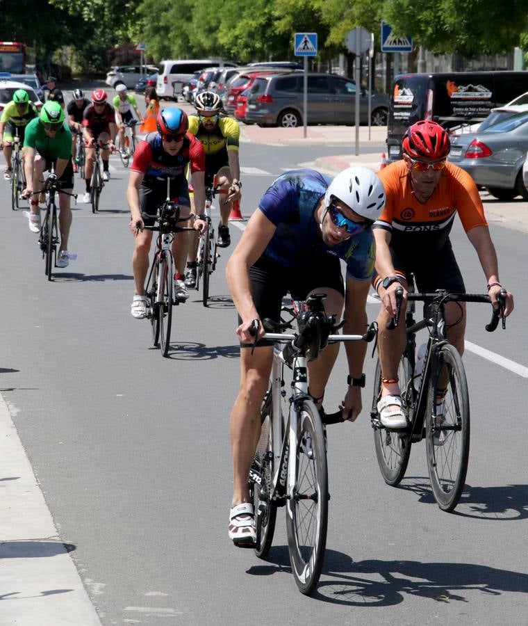 Fotos: La tercera edición del Triatlón La Rioja, en imágenes