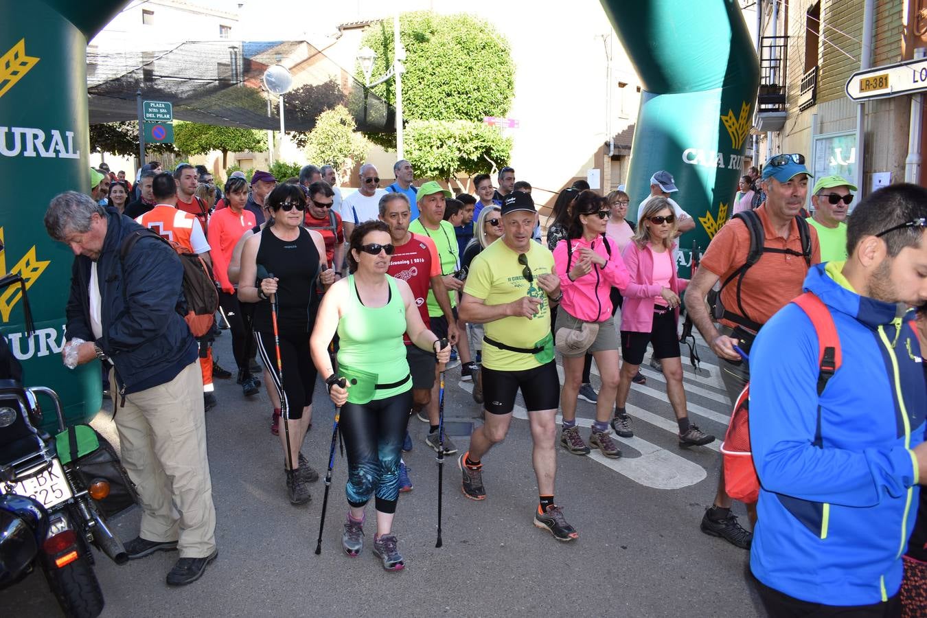 VII marcha Villa de Tudelilla, con 250 personas más unos 20 integrantes de ASPACE Rioja, entidad a la que se destinó parte de la recaudación.