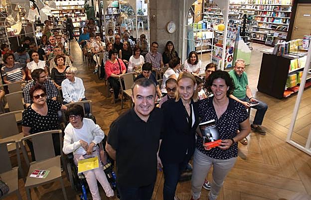 Carmen Largo y Rebeca Largo. :: j.h.