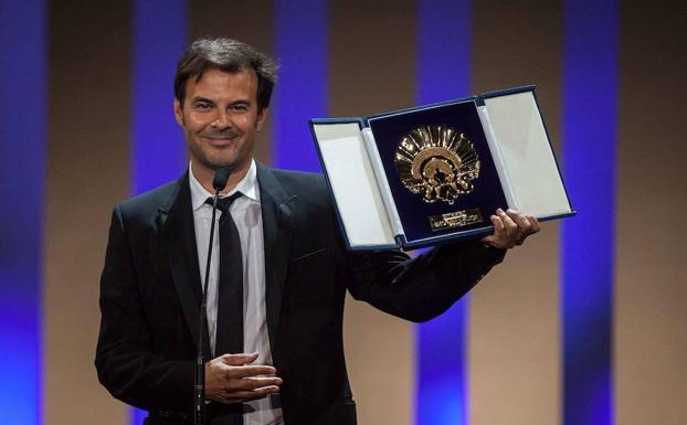 François Ozon, al recibir la Concha de Oro, en 2012.