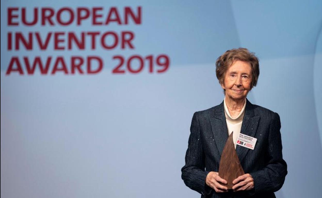 La científica española Margarita Salas, premio al inventor europeo del año