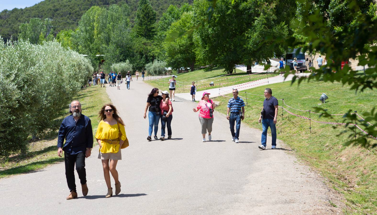 La finca institucional se ha convertido este sábado en un parque temático en torno al vino y la gastronomía riojana