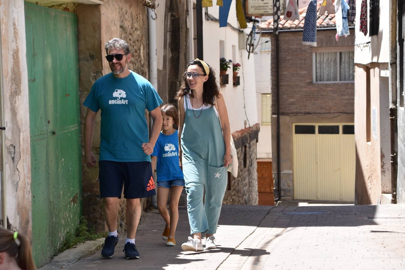 Gran ambiente en las calles de Enciso.