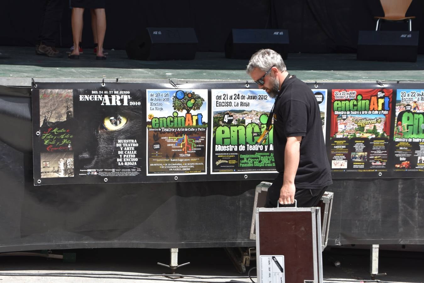 Gran ambiente en las calles de Enciso.