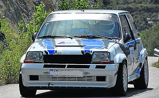 El Renault 5 GT Turbo de Adrián Muñoz.