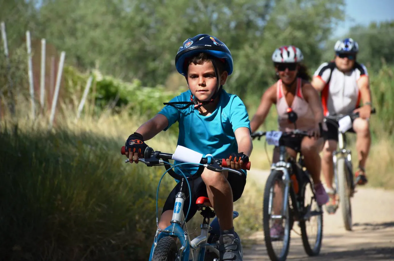 Participantes en el Día de la Bicicleta de Autol