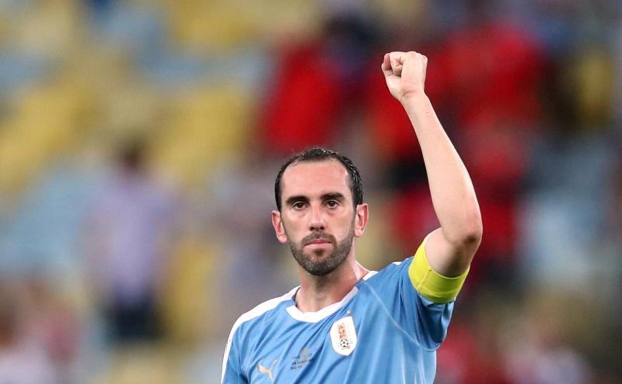 Diego Godín, con la selección uruguaya en la Copa América.