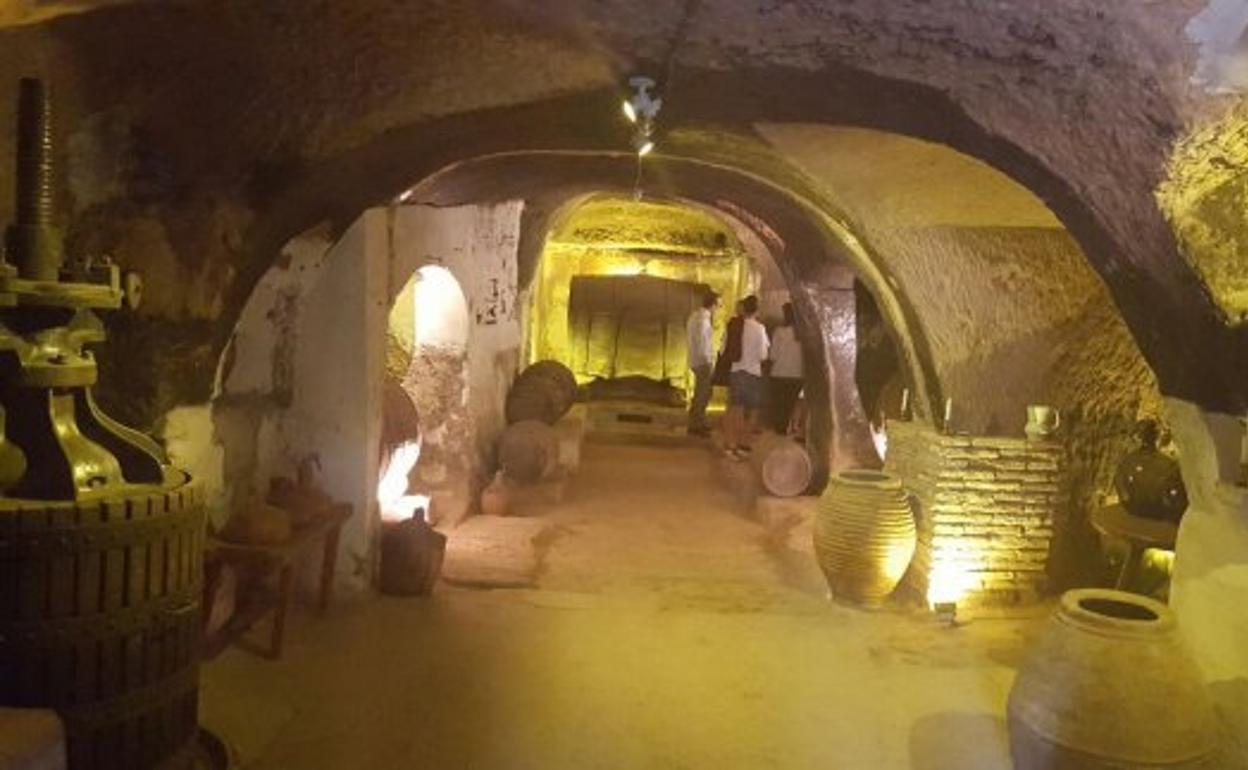 El Barrio Bodegas de Quel facilita el recorrido a 20 calados del siglo XVIII