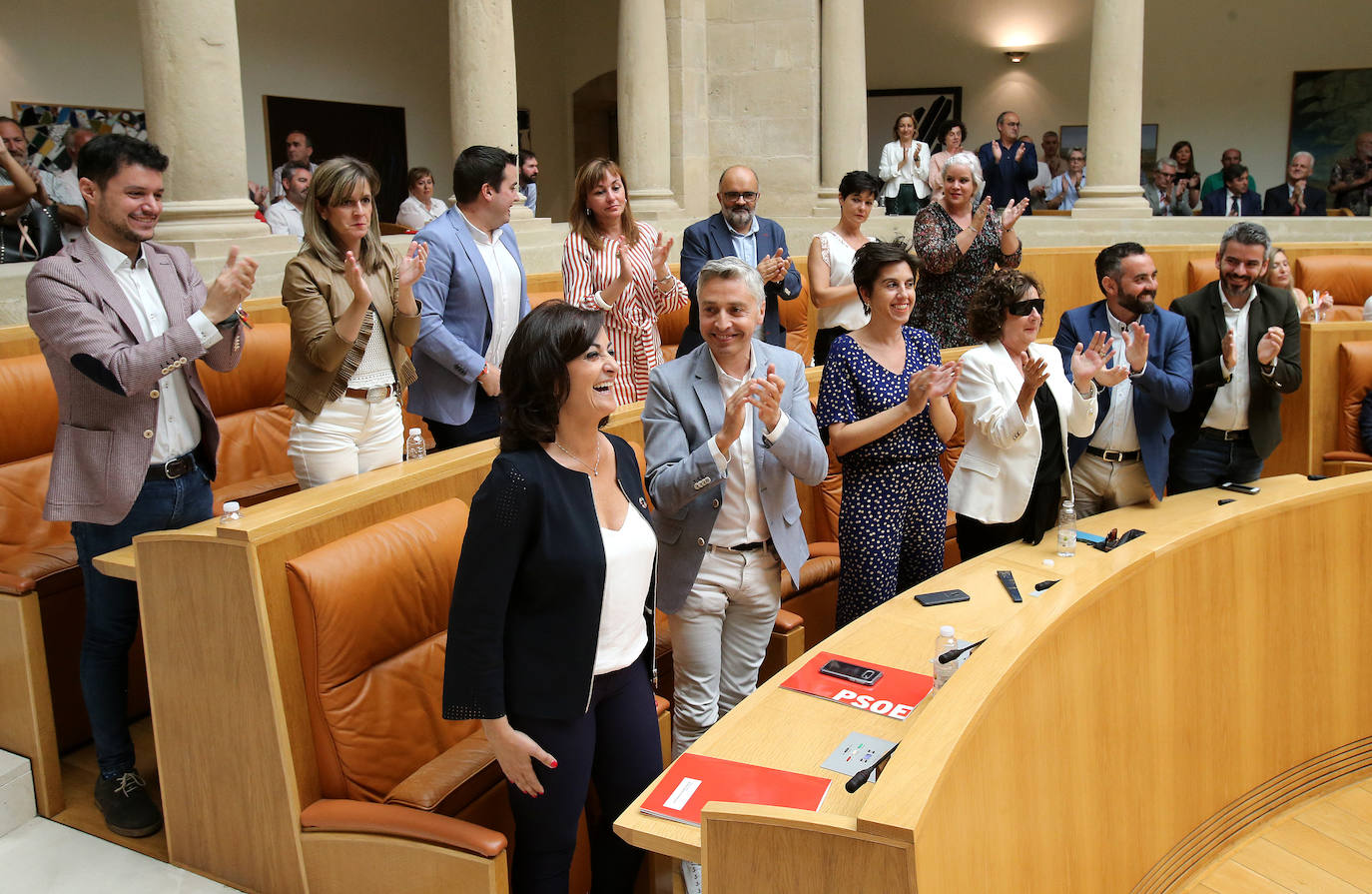Fotos: Primera sesión del debate de investidura de Concha Andreu