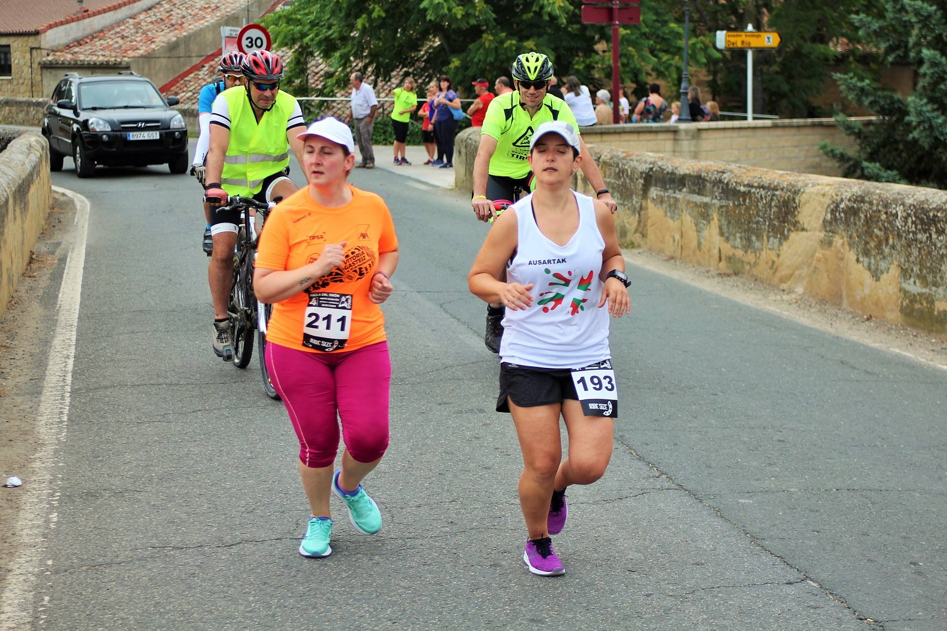 Fotos: IV Medio Maraton ‘Hazla del Tirón’ de Tirgo