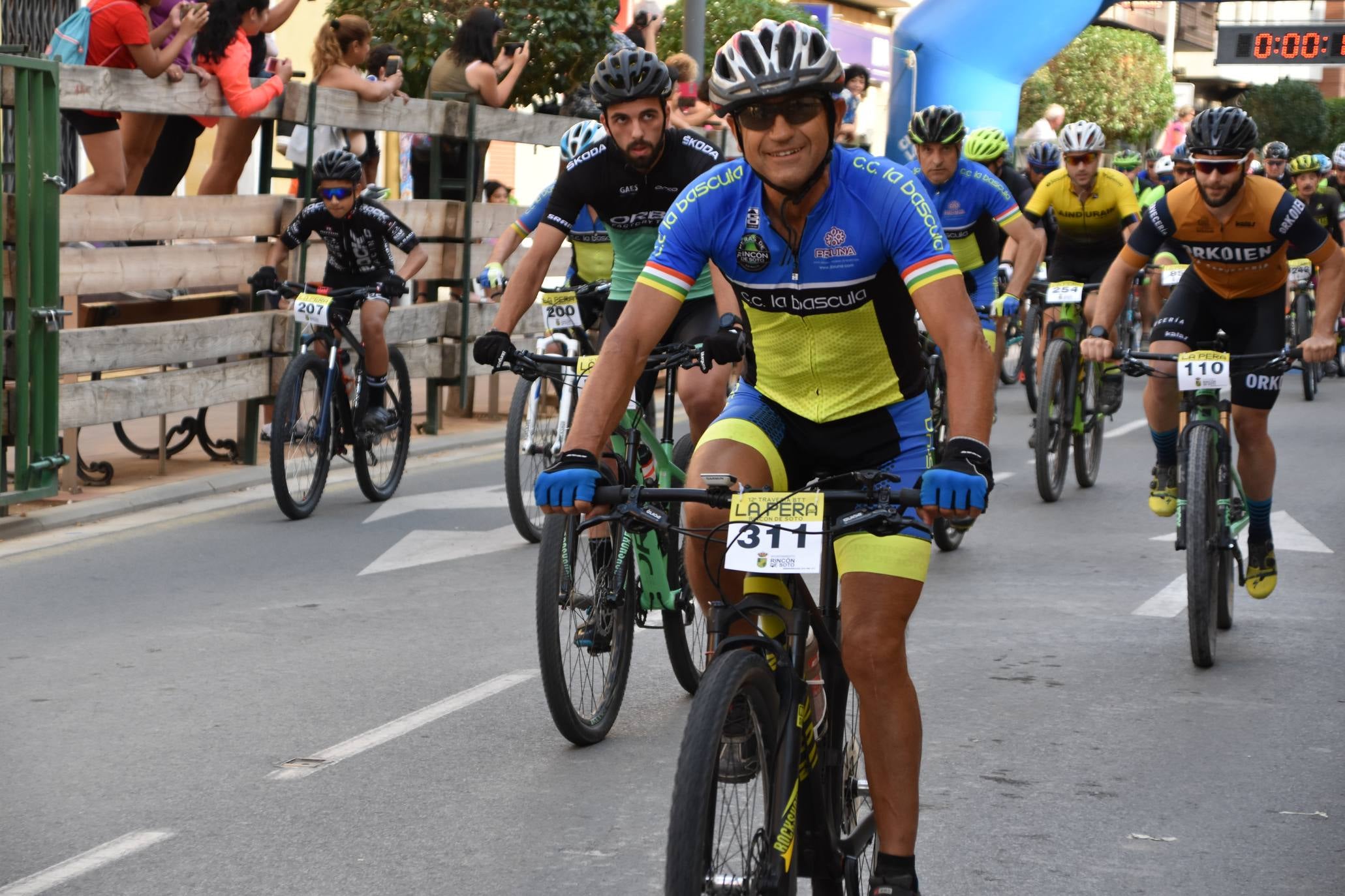 Fotos: Aitor Royo gana la BTT La Pera