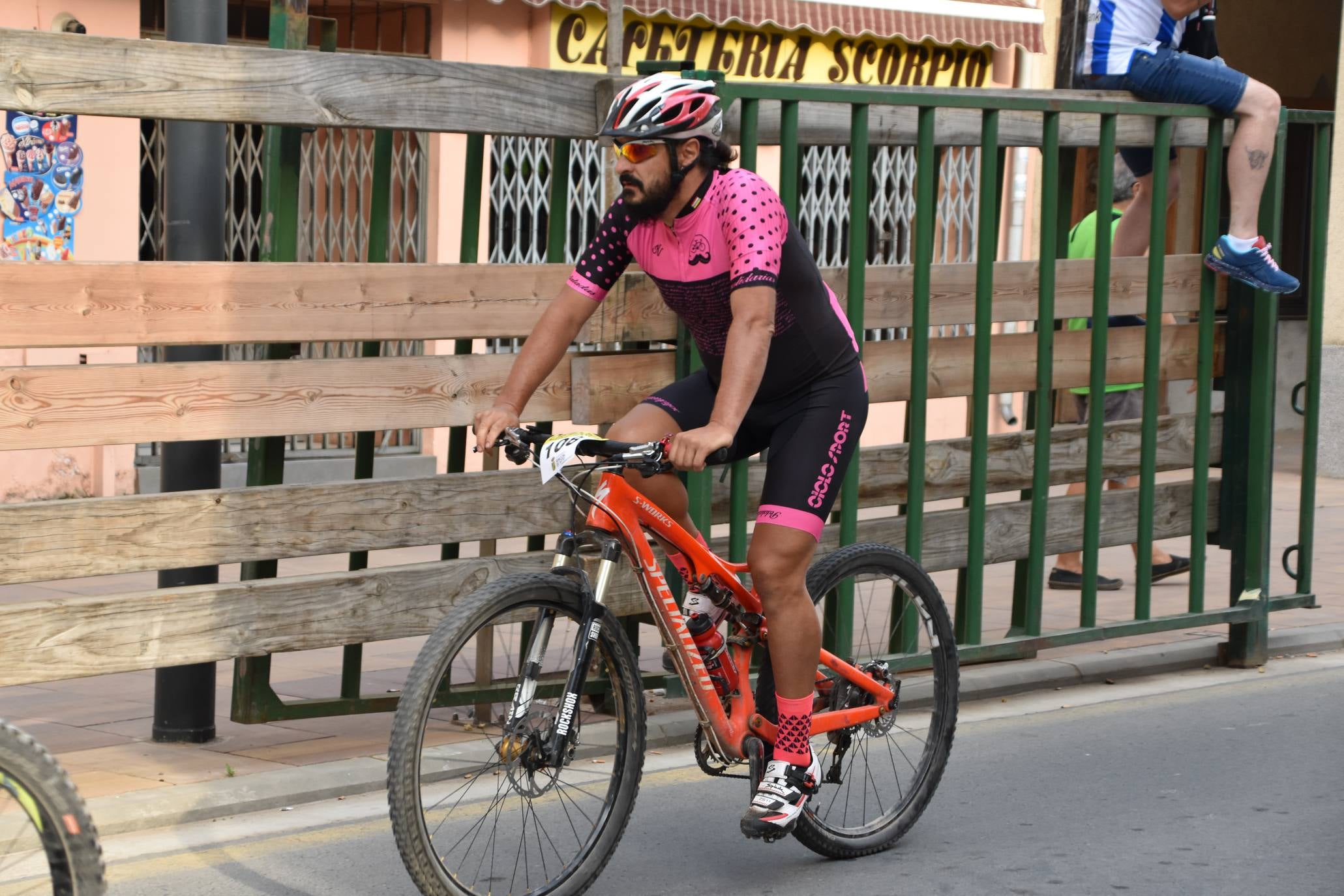 Fotos: Aitor Royo gana la BTT La Pera