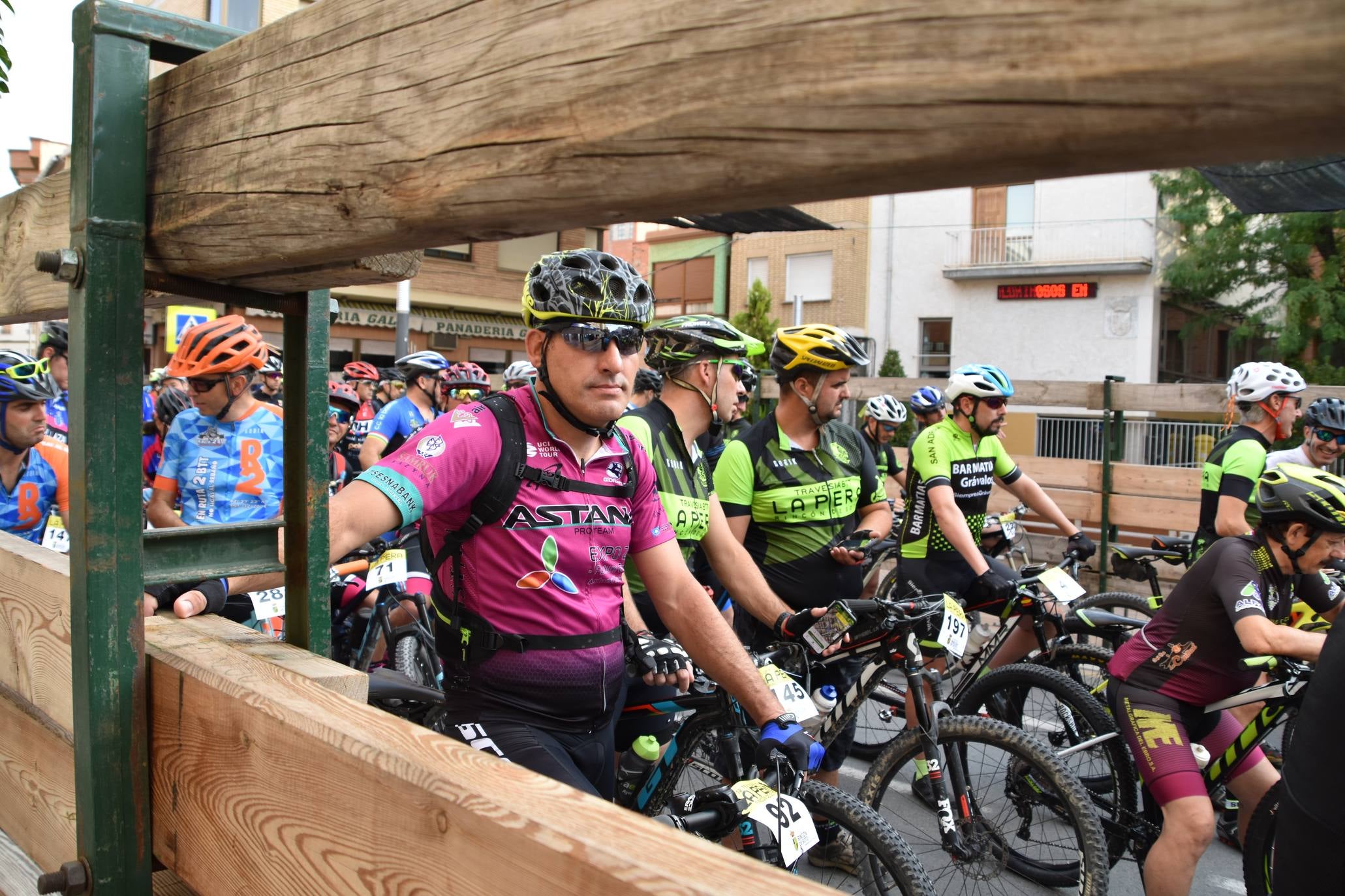 Fotos: Aitor Royo gana la BTT La Pera