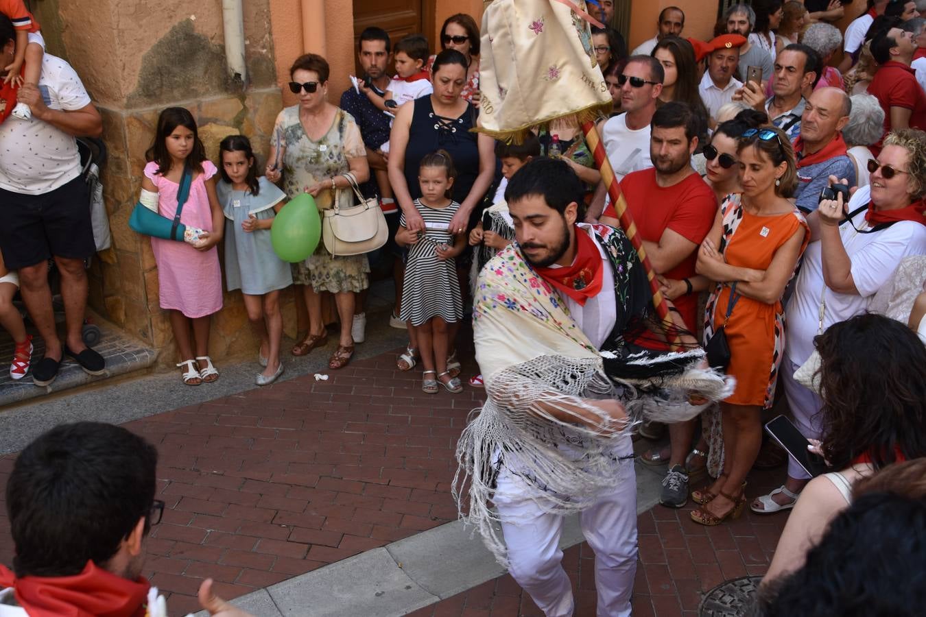Fotos: Bajada de Santa Ana en las fiestas de Cervera