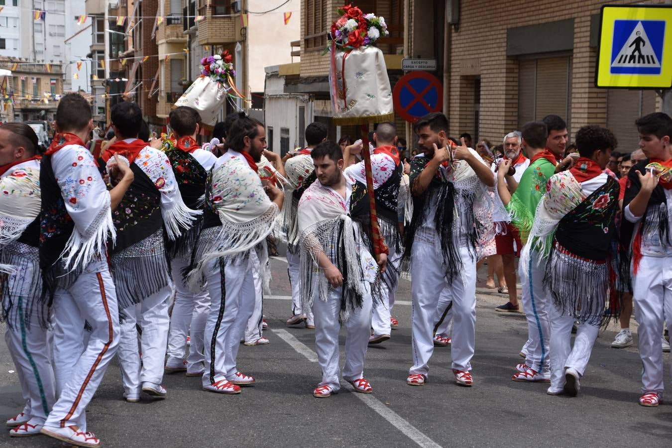 Fotos: Bajada de Santa Ana en las fiestas de Cervera