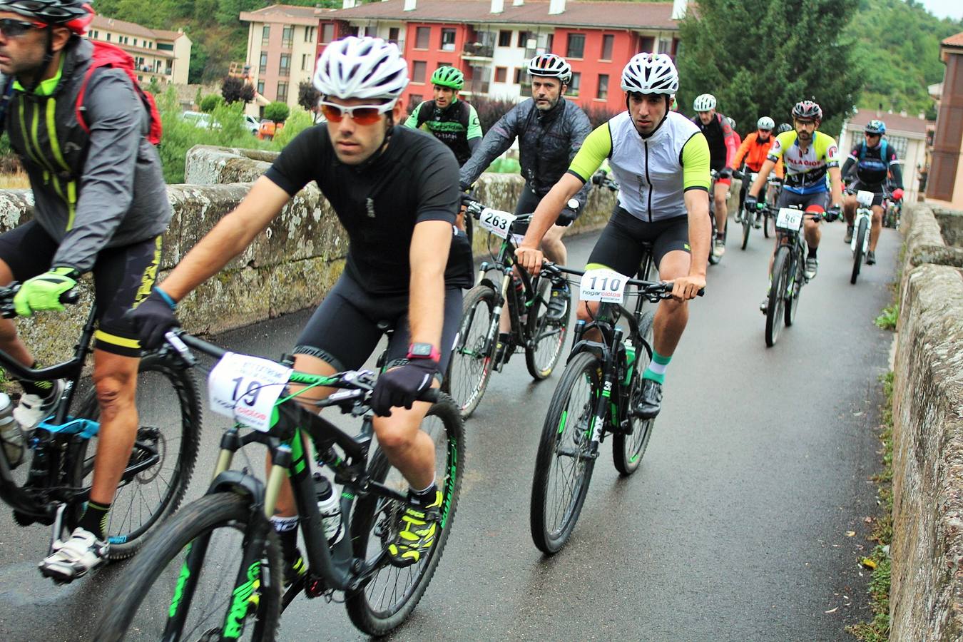 Fotos: Prueba BTT Extreme de Ezcaray: salida y meta