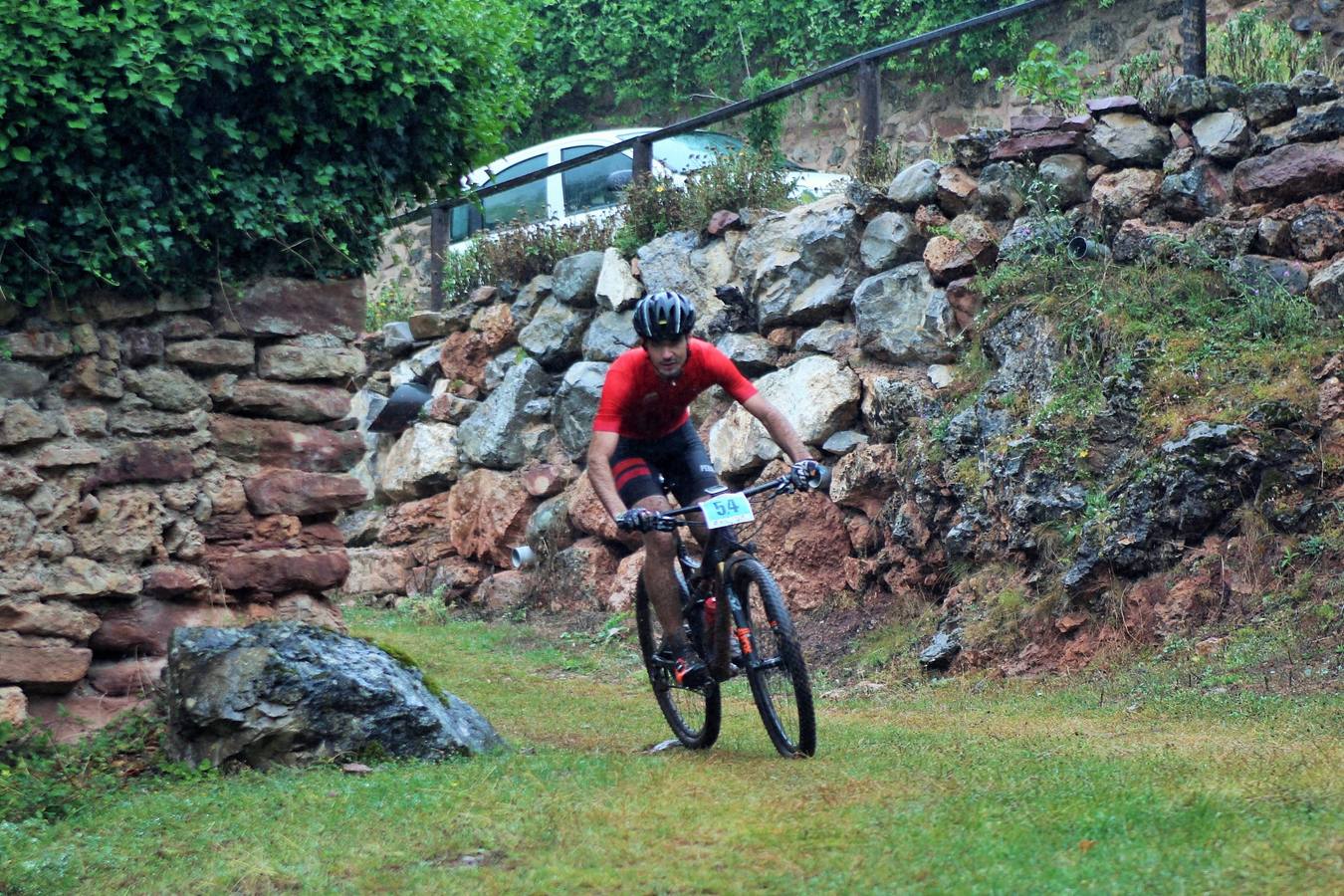 Fotos: Prueba: BTT Extreme de Ezcaray. El paso por Turza y Las Tres Aguas