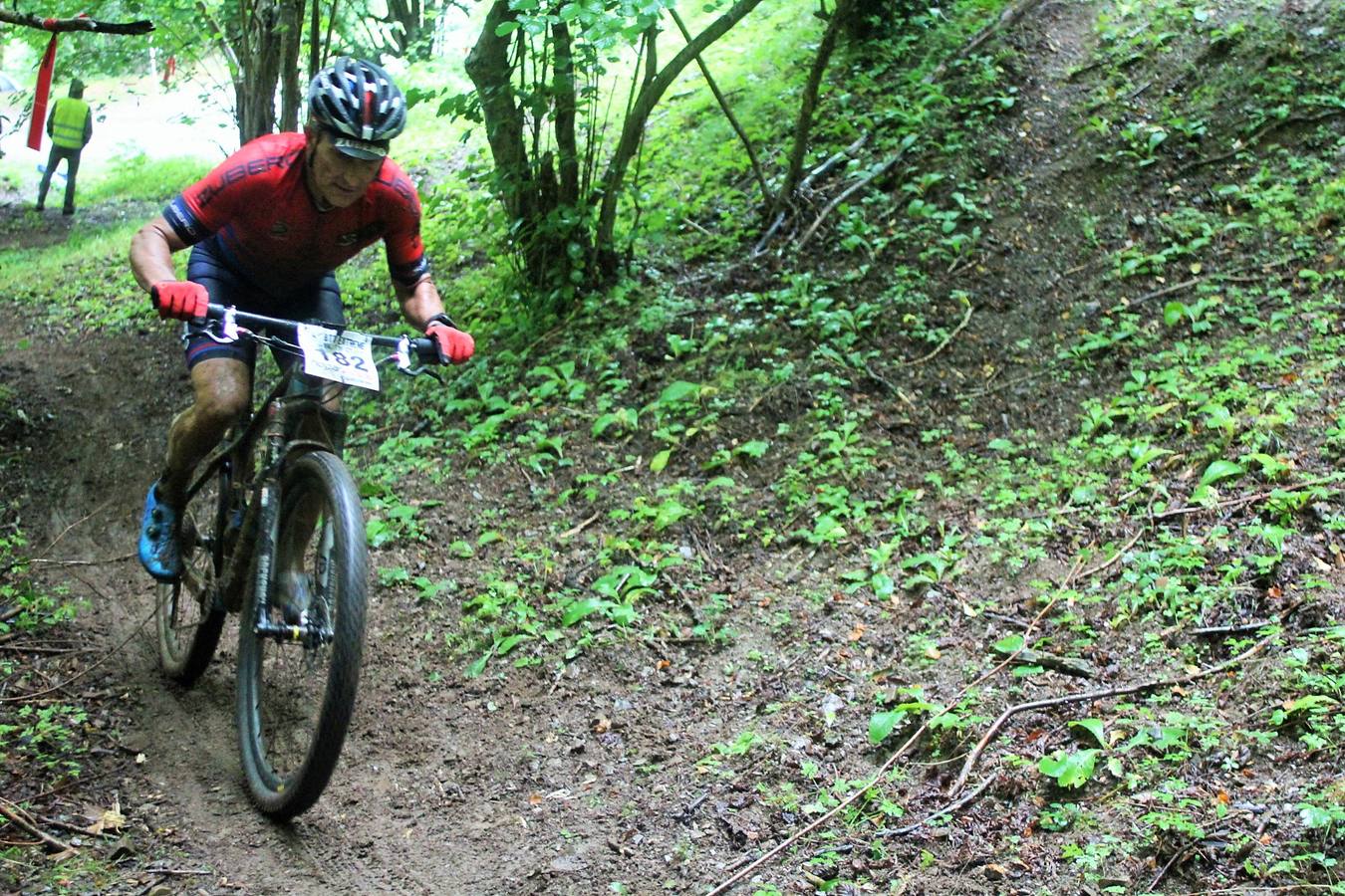 Fotos: Prueba: BTT Extreme de Ezcaray. El paso por Turza y Las Tres Aguas