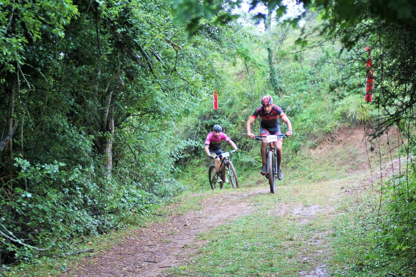Fotos: Prueba: BTT Extreme de Ezcaray. El paso por Turza y Las Tres Aguas
