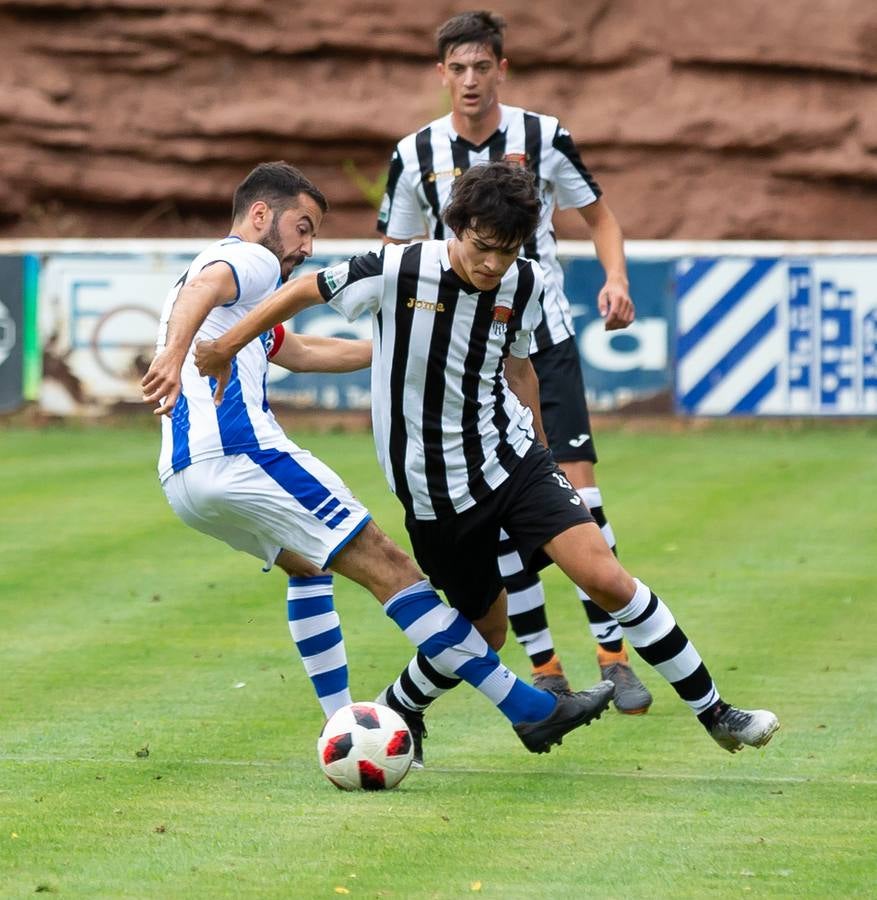 Fotos: El Haro derrota al Náxara en su estreno