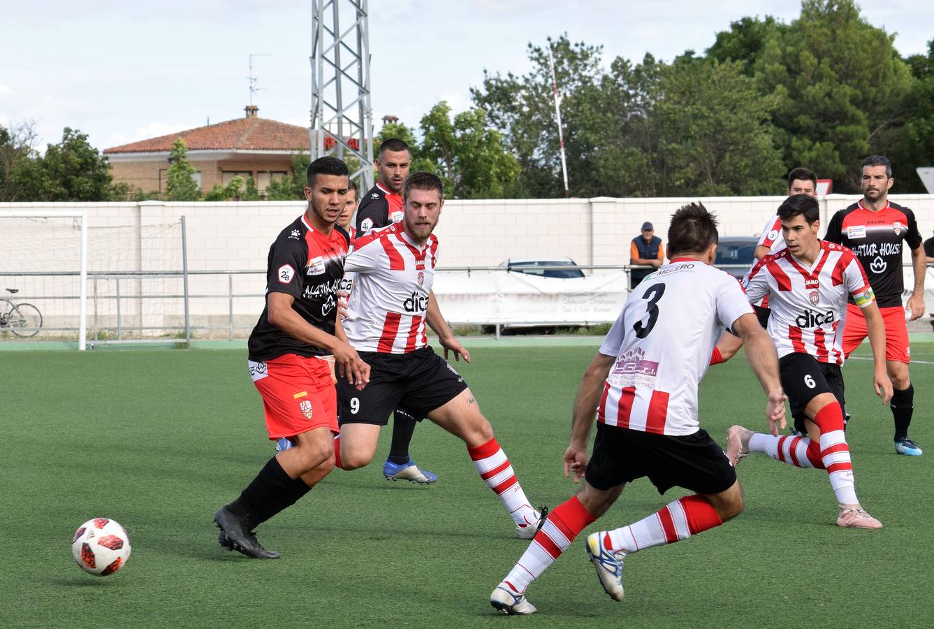 Fotos: La UDL se estrena ante el River Ebro