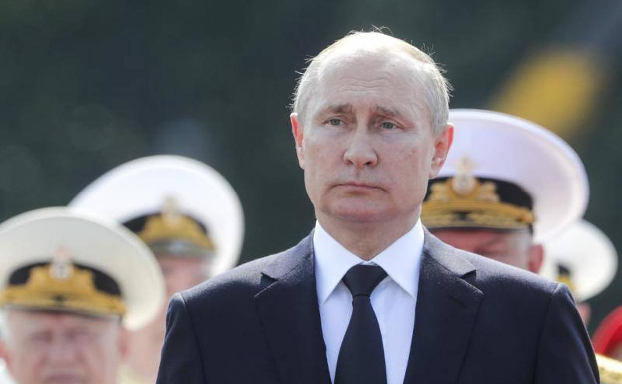 Putin durante la celebración del Día de la Armada. 