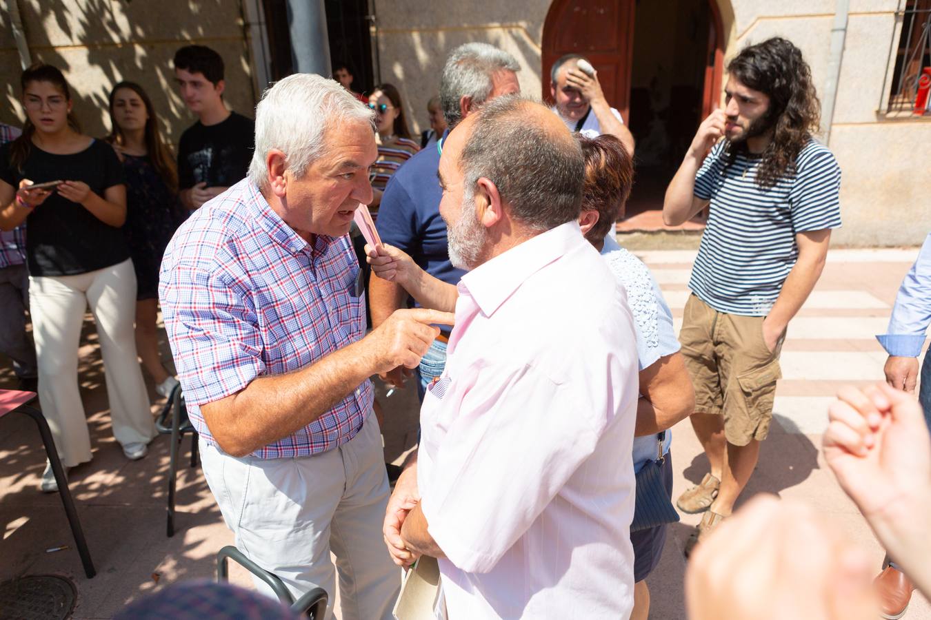 Fotos: Las imágenes de la moción de censura en Tricio