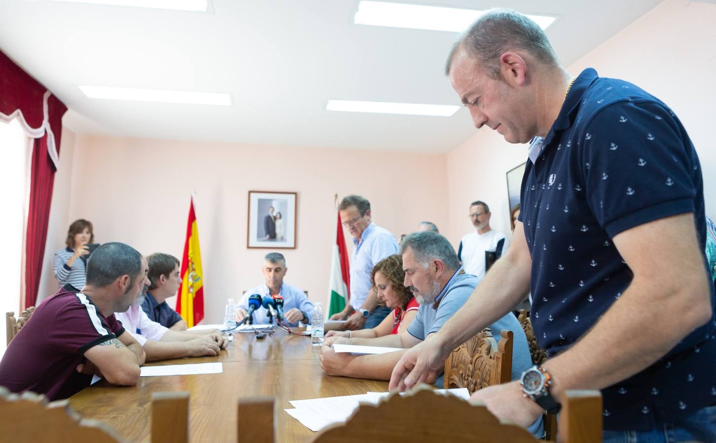 Fotos: Las imágenes de la moción de censura en Tricio